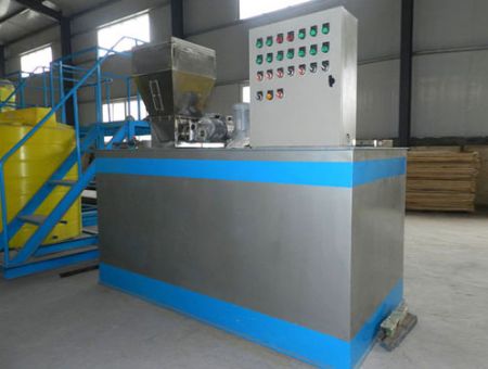 點擊查看詳細信息<br>標題：全自動不銹鋼加藥裝置 閱讀次數：4286