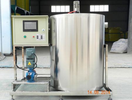 點(diǎn)擊查看詳細(xì)信息<br>標(biāo)題：全自動(dòng)不銹鋼加藥裝置 閱讀次數(shù)：5607