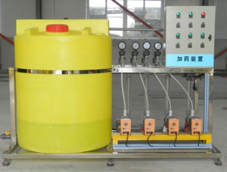 點(diǎn)擊查看詳細(xì)信息<br>標(biāo)題：加藥裝置 閱讀次數(shù)：4547